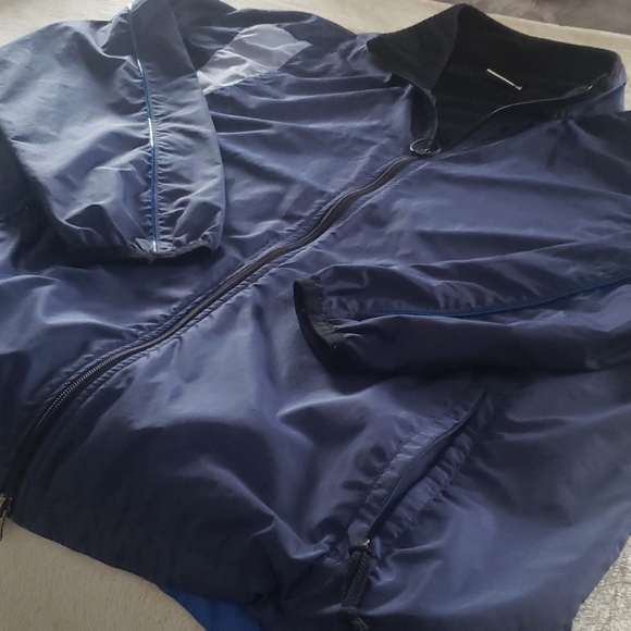 Nike - Picture 13 of 15